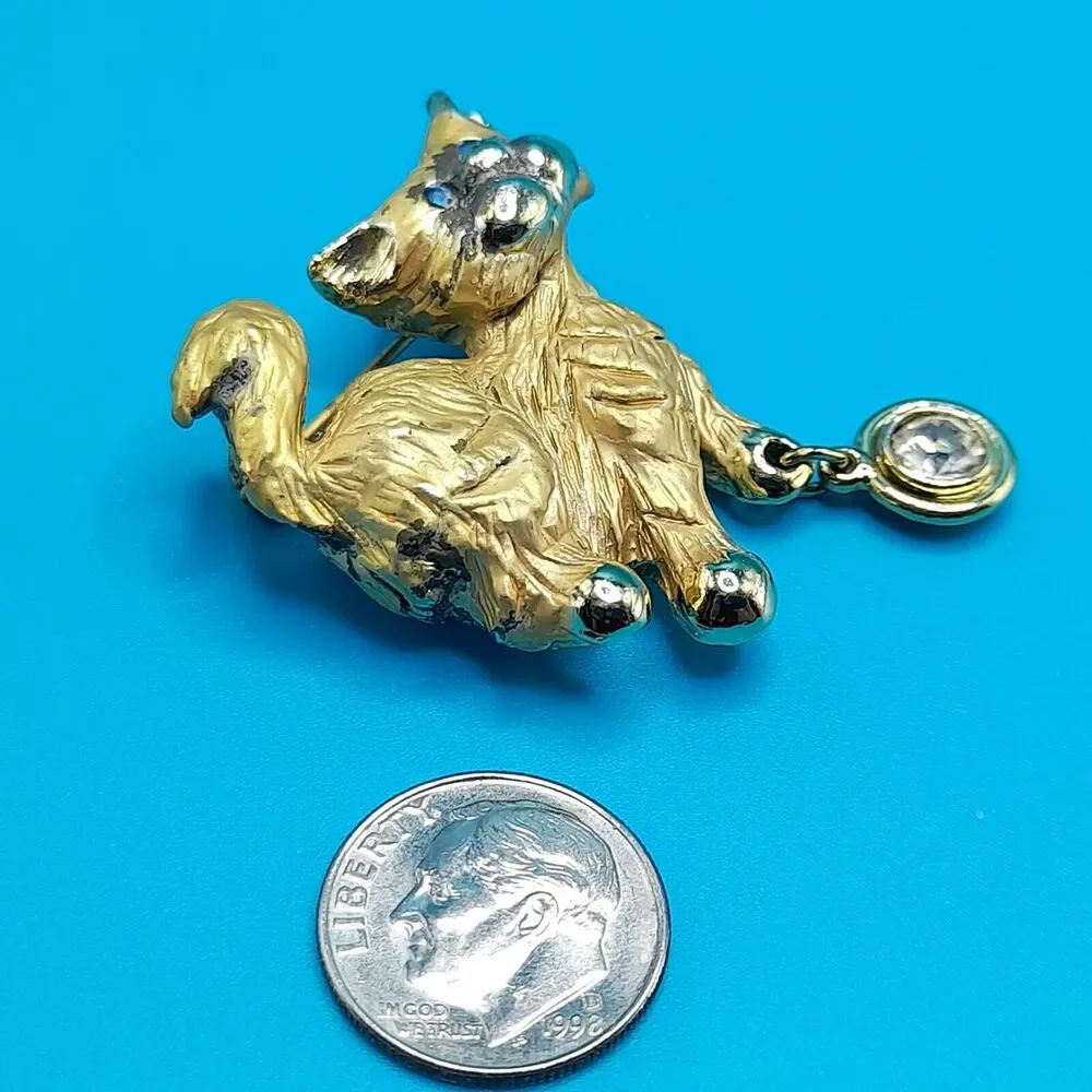 Vintage Cat Brooch, Signed Giusti,  Blue Rhinestone Eye, Kitten Pin, 90s Jewelry